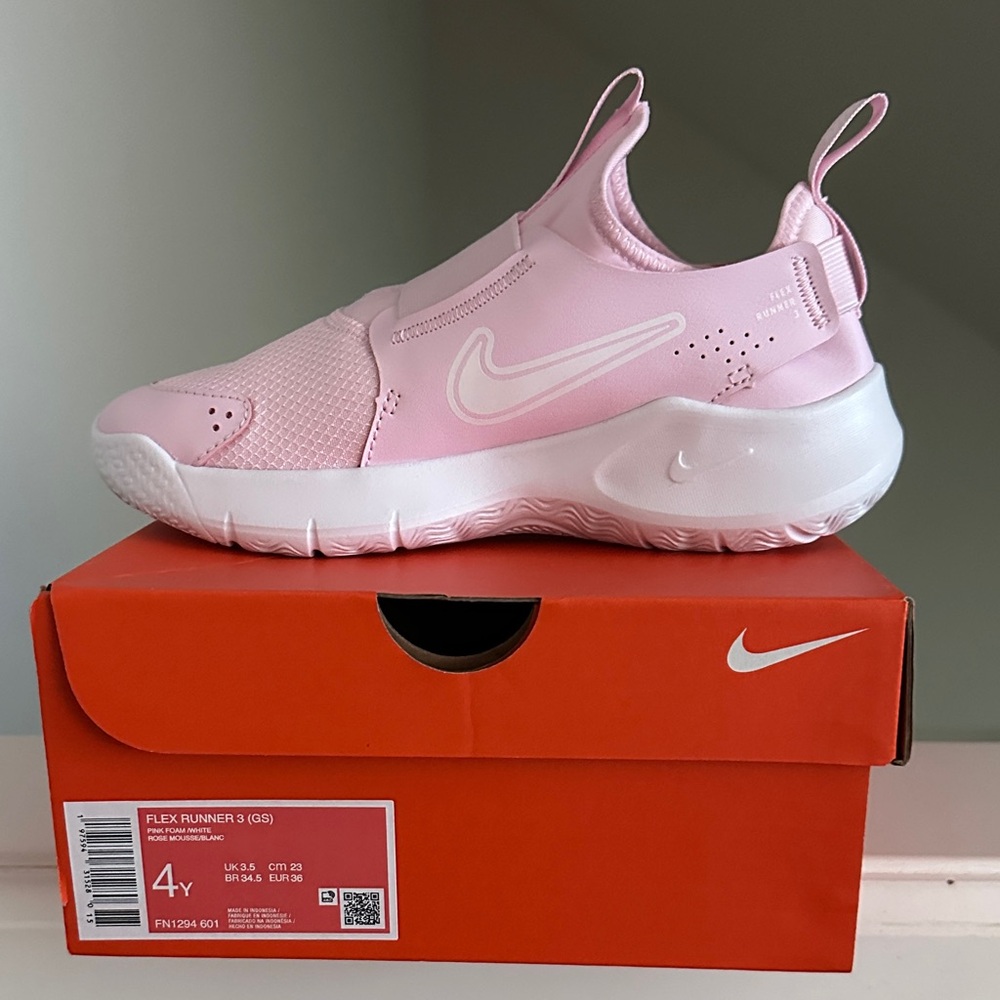 Nike Kids Flex Runner Pink and White Sneakers